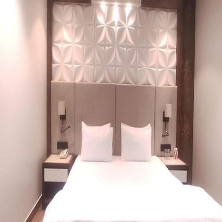 Harilal Hotel Patna  Ngoại thất bức ảnh